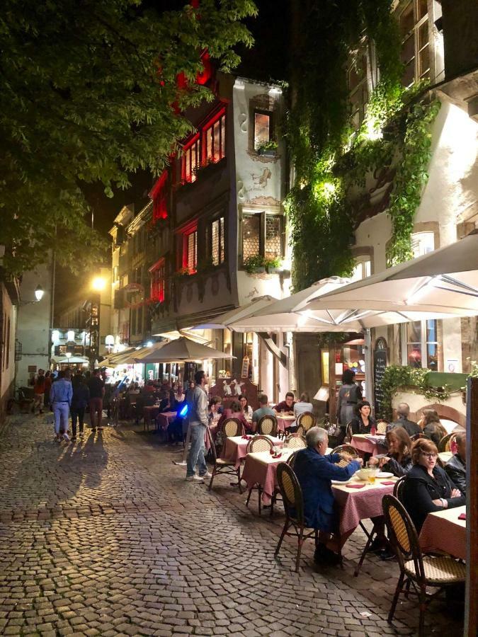 Grand 3 Pieces Stationnement Gratuit Dans La Rue Apartment Strasbourg Exterior foto